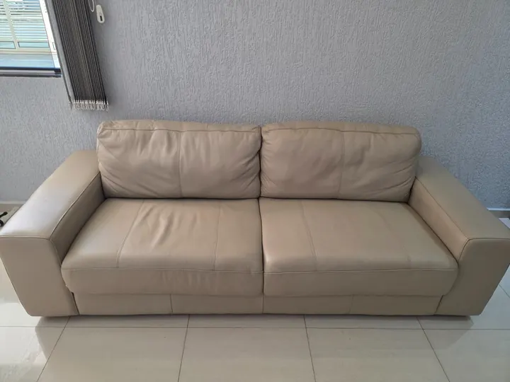 Sofá de couro depois da limpeza, Taguatinga Norte (DF)
