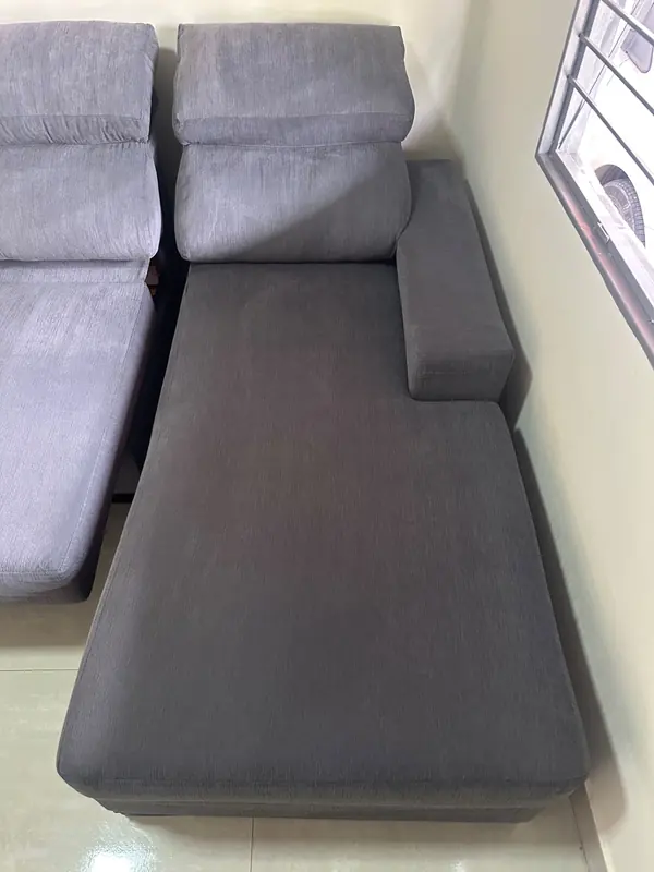 Chaise de sofá cinza depois da limpeza, Jardim Tropical, Aparecida de Goiânia